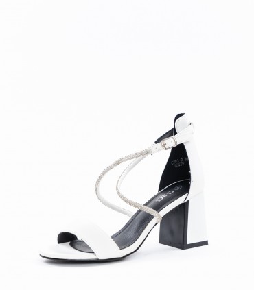 Naiste kingad 442301 01 (1)