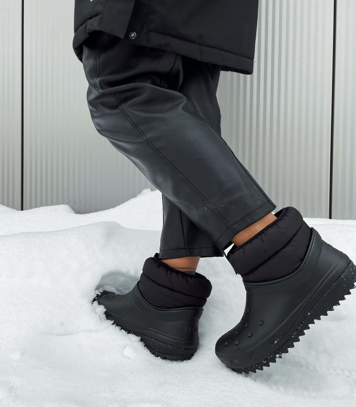 Crocs sieviešu zābaki Classic Neo Puff Shorty 207311*001 (10)